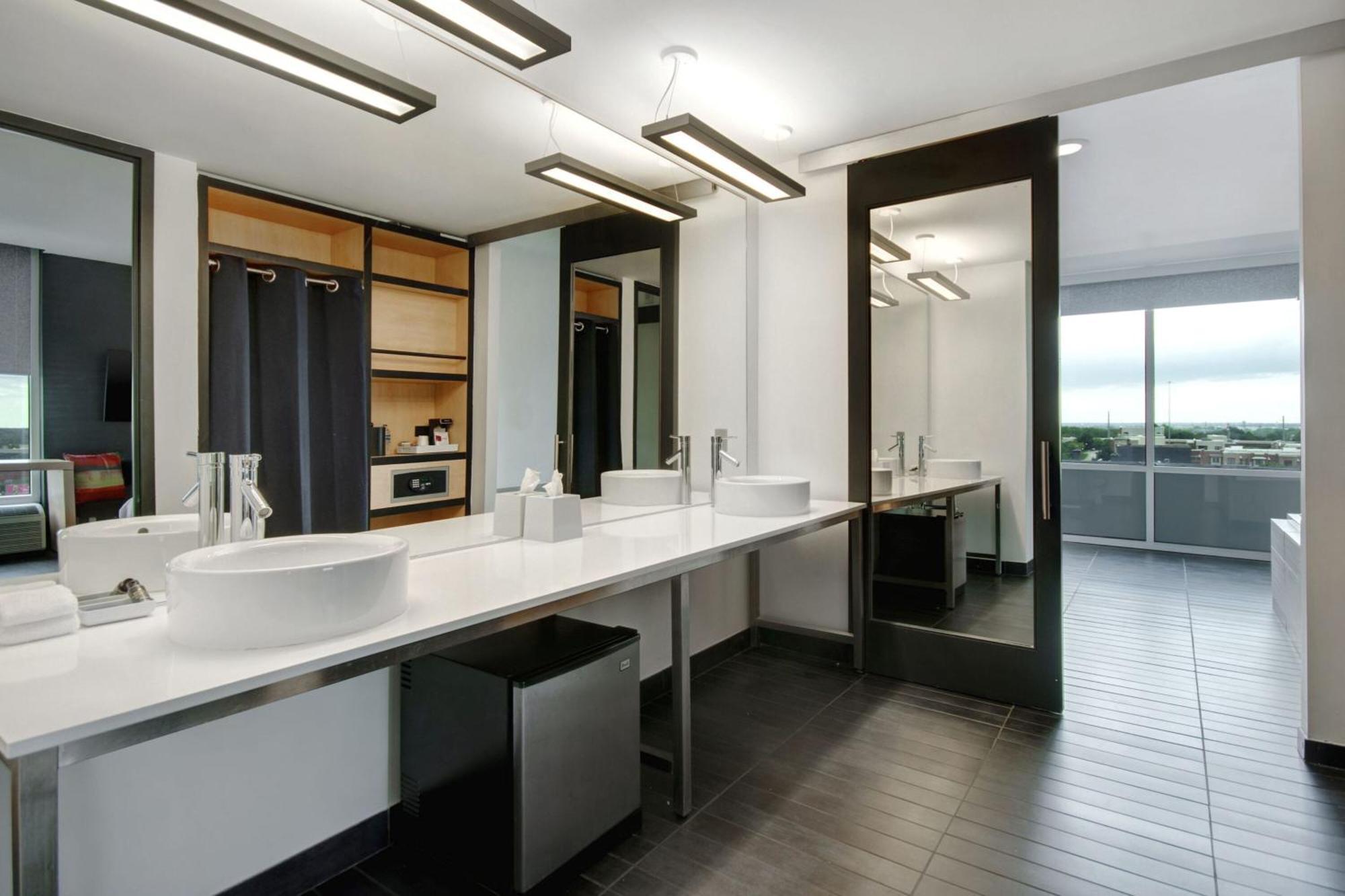 Aloft Downtown - Bricktown 4*