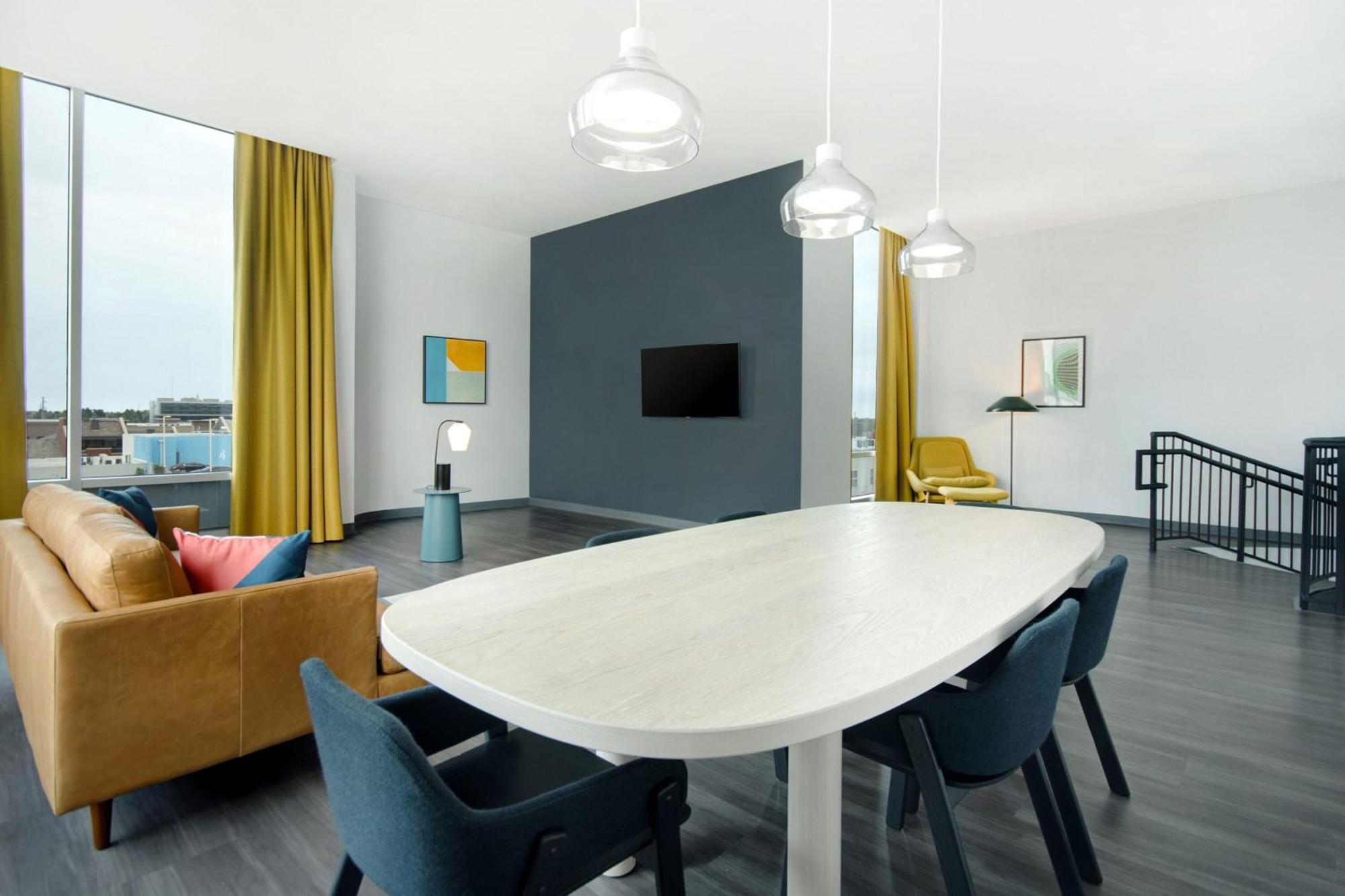 Aloft Downtown - Bricktown Hotel Oklahoma City